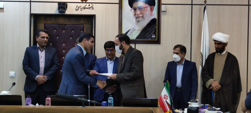 آیین تکریم و معارفه رؤسای دانشگاه جامع  علمی کاربردی استان کهگیلویه و بویراحمد با حضور دکتر باقری فراهانی معاون دانشگاه جامع علمی کاربردی کشور برگزار شد.